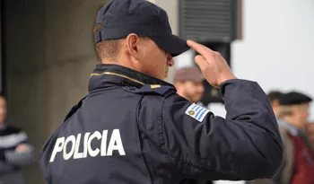 policia 2