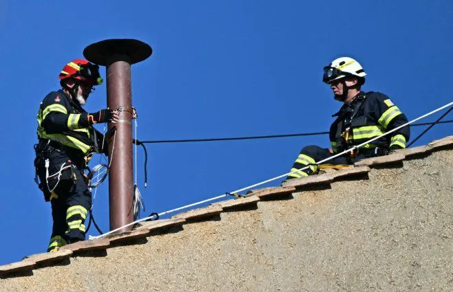 chimenea-capilla-sixtina-afpjpg