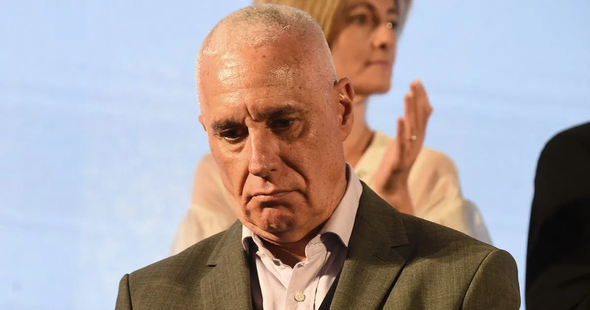 carlos-negro-focouyjpg